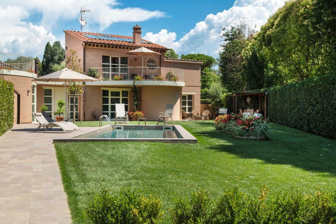 Casa Maraviglia Villa ลุคคา ภายนอก รูปภาพ